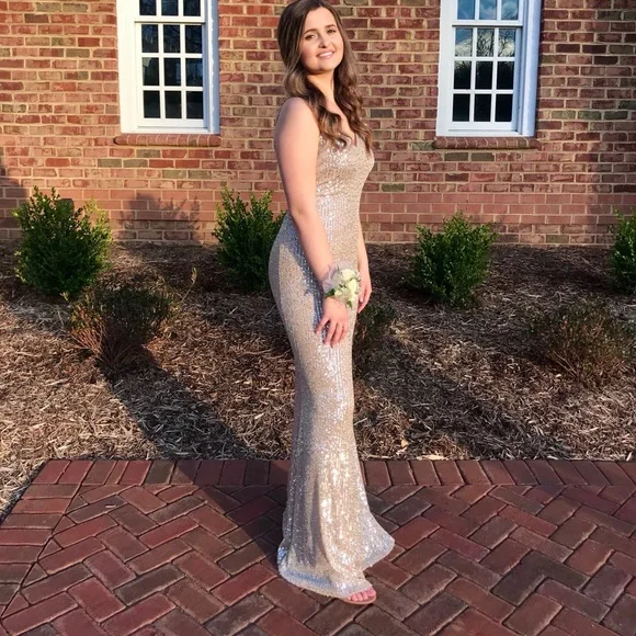 Windsor | Dresses | Windsor Sequin Gold Long Dress | Poshmark